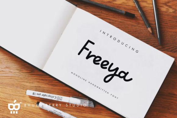 Freeya Font for Vintage-Inspired Web Design